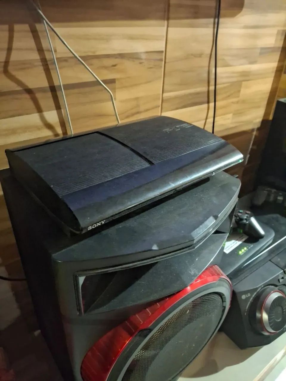 PS3 desbloqueado e com vários jogos 