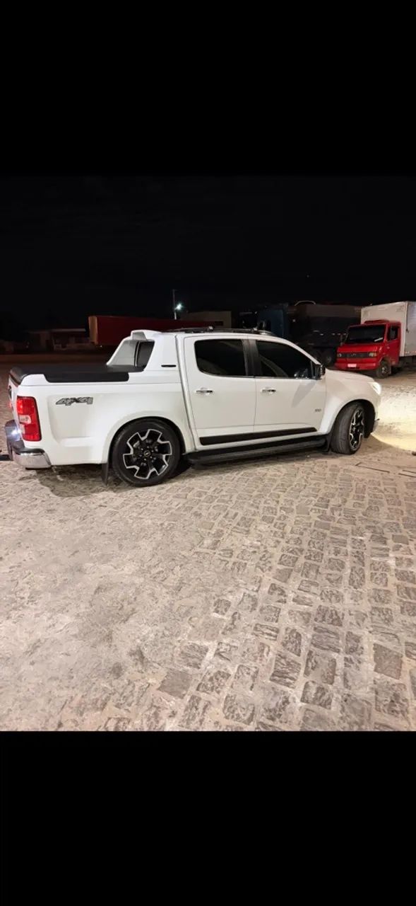 Chevrolet S10 P-UP H.COUNTRY 2.8 4X4 CD DIES.AUT. 2017
