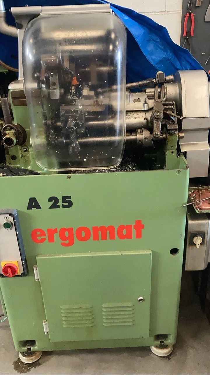 Torno automático A25