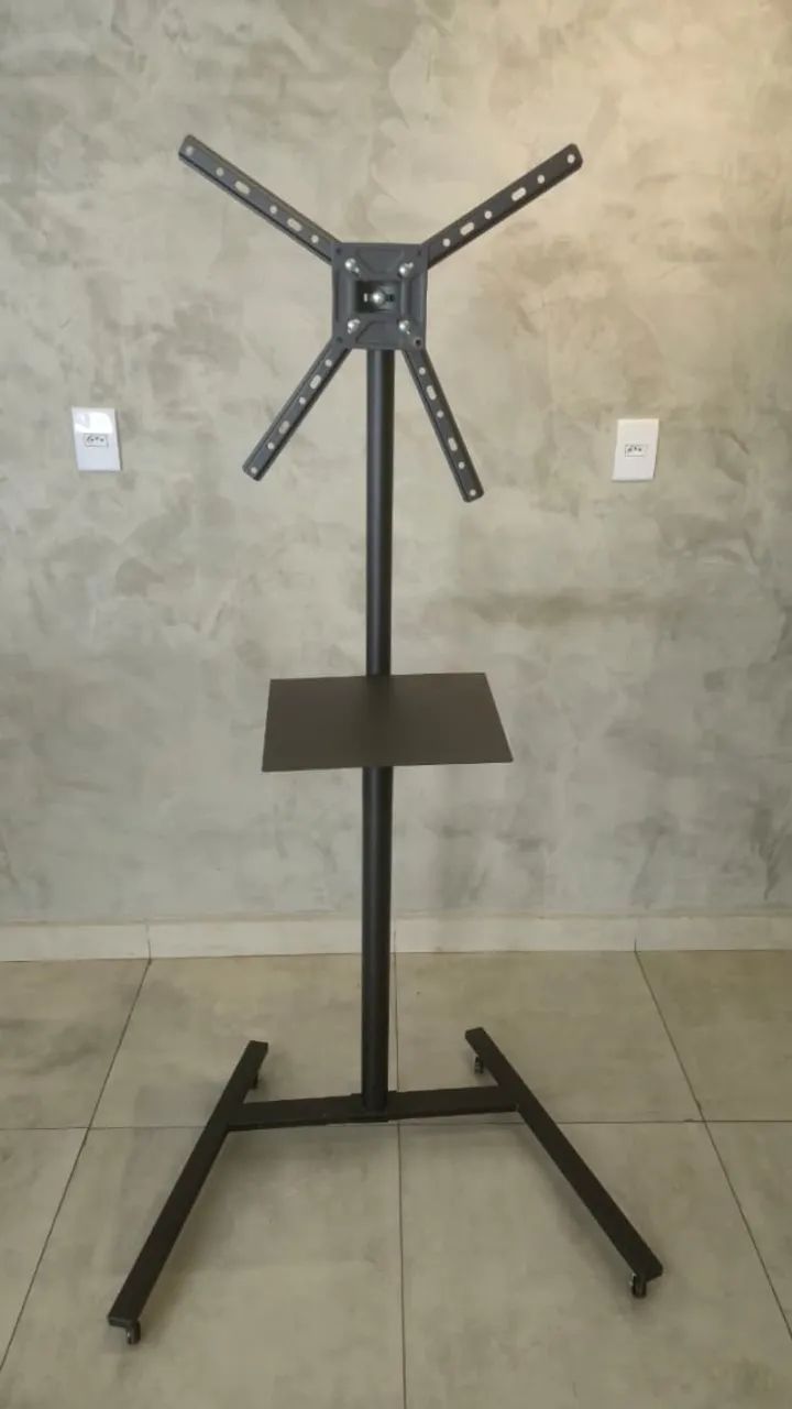 Suporte TV com rodinha - Foto 2