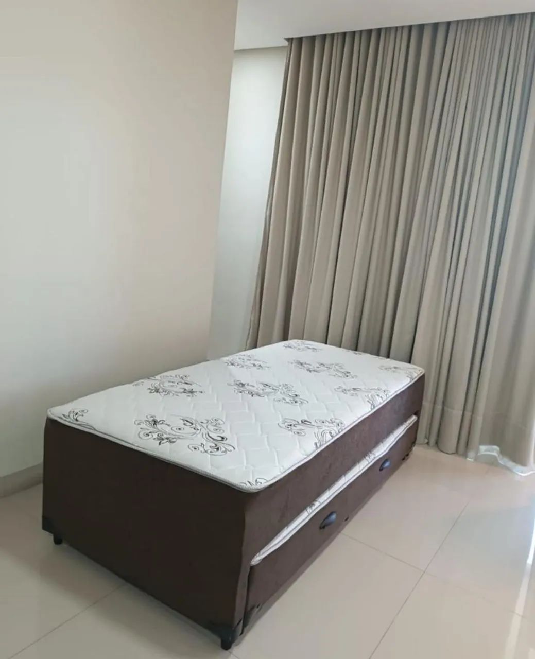 Cama box solteiro com auxiliar