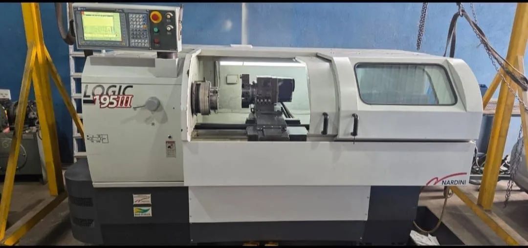 TORNO CNC NARDINI LOGIC 195lll 400 x 1000 - Máquinas para produção
