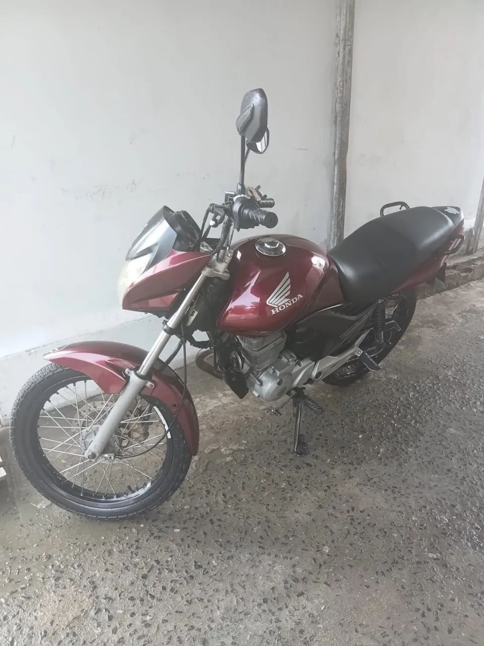 Titan 150
