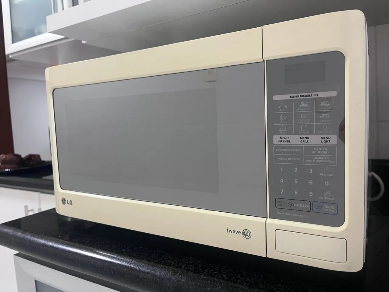 Vendo microondas LG
