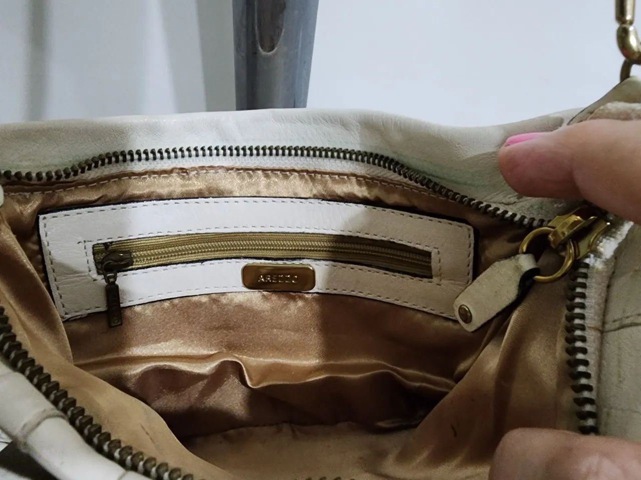 Bolsa de couro Arezzo Offi White - Foto 4