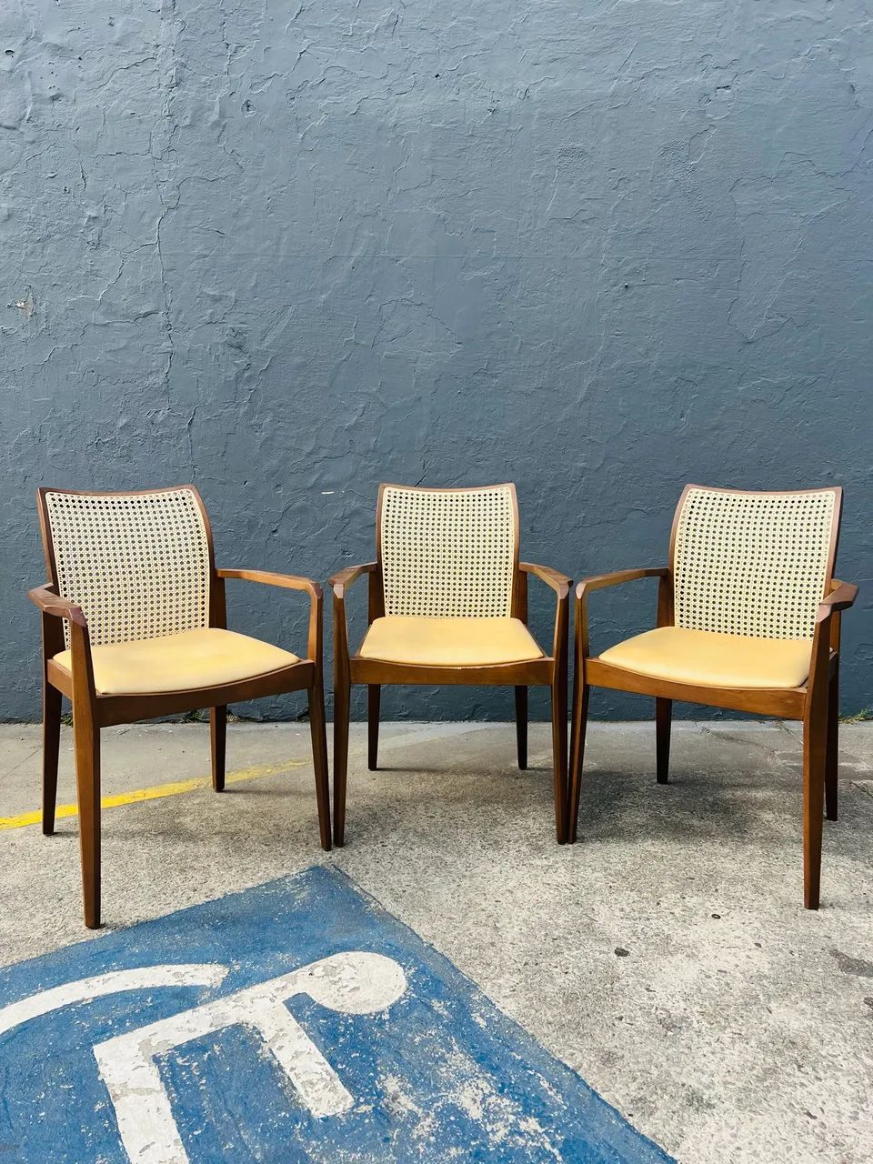 Cadeira designer madeira maçiça 