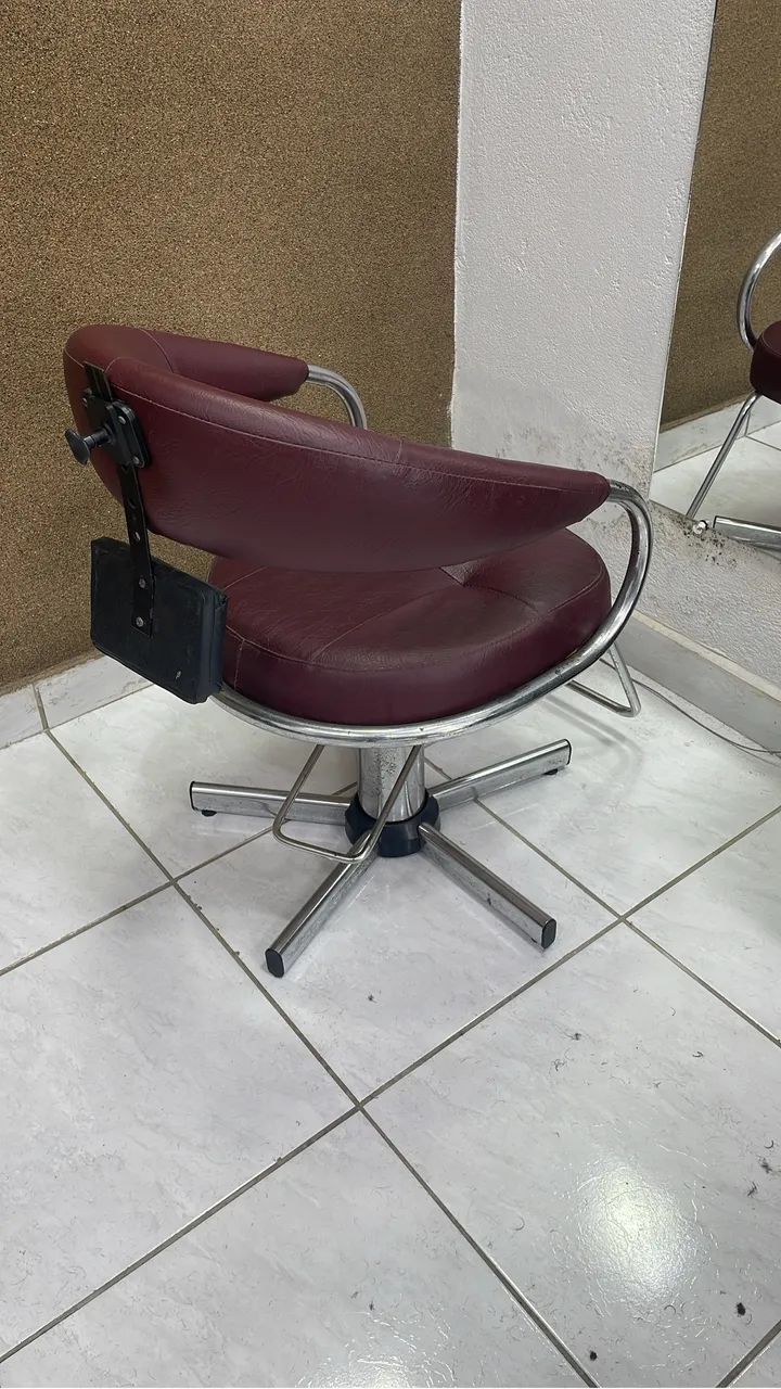 2 Cadeiras para salão ou barbearia  - Foto 2