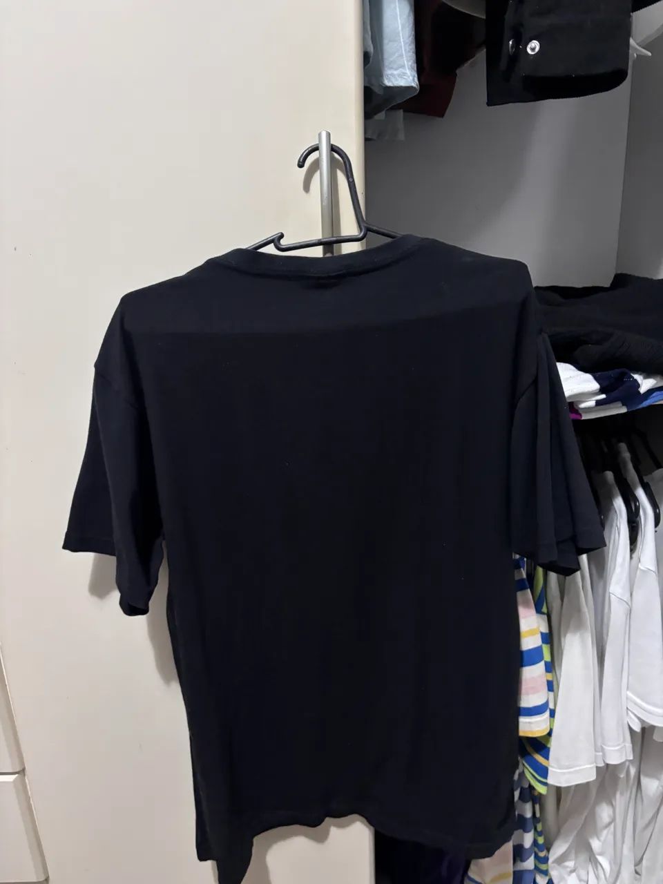 Camiseta moschino - Foto 2