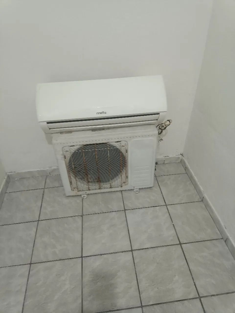 Ar condicionado rinetto 12 BTUs usado  - Foto 3