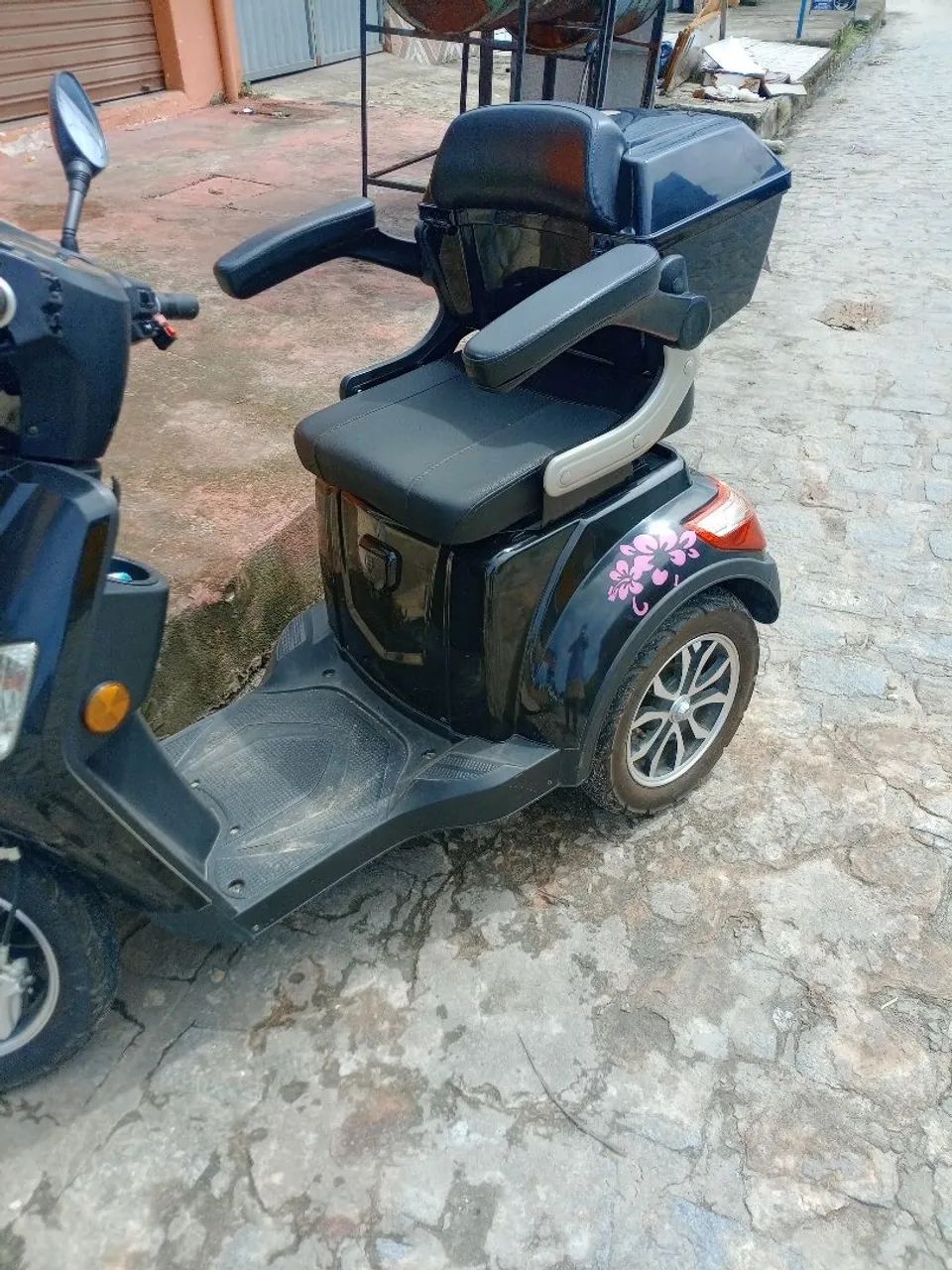 Vendo um triciclo 