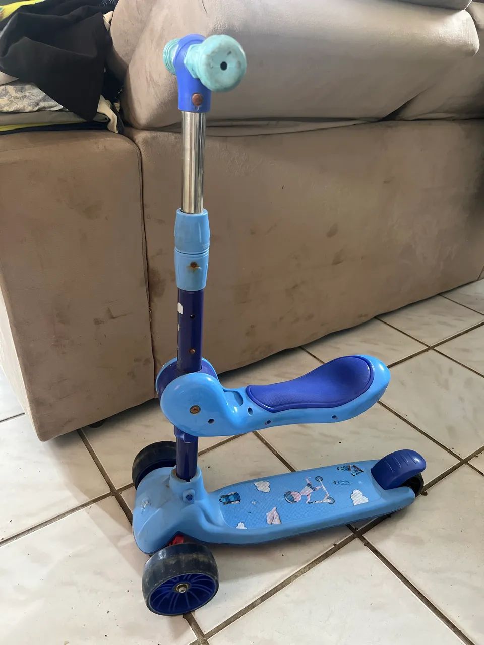 ? Patinete infantil usado à venda