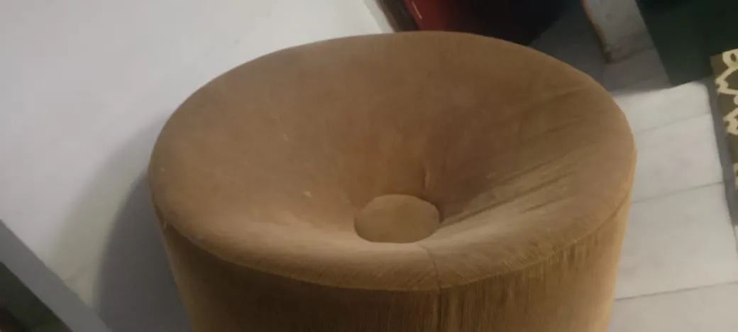 Poltrona estilo puff resistente com base ferro - Foto 2