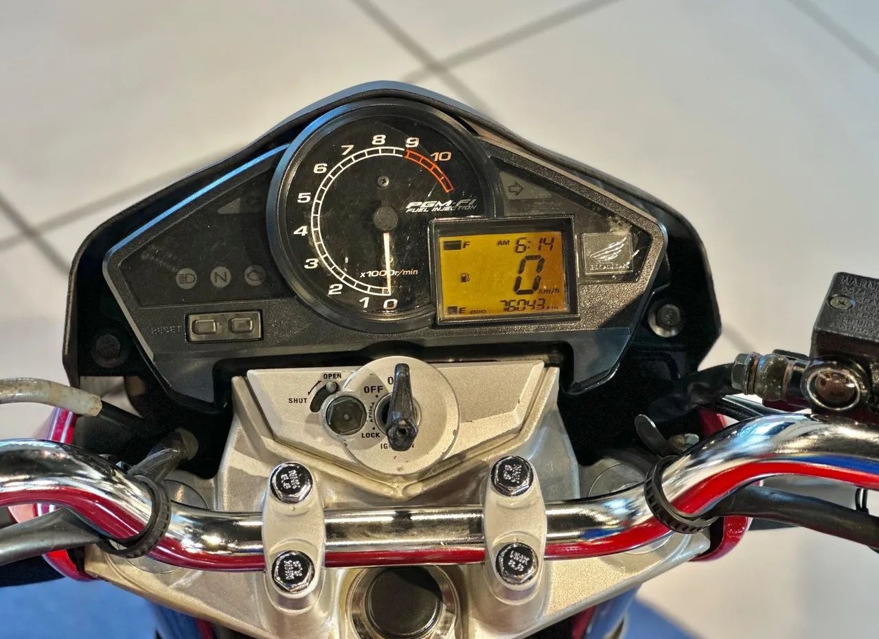 Honda - CB 300R 2012 - Foto 4