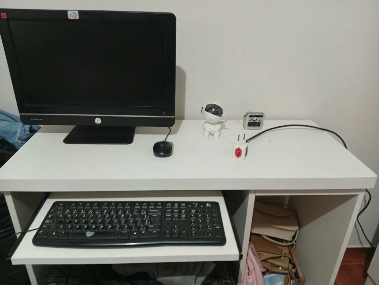 Vendo Pc HD + Mesa escrivania MDF - Foto 2