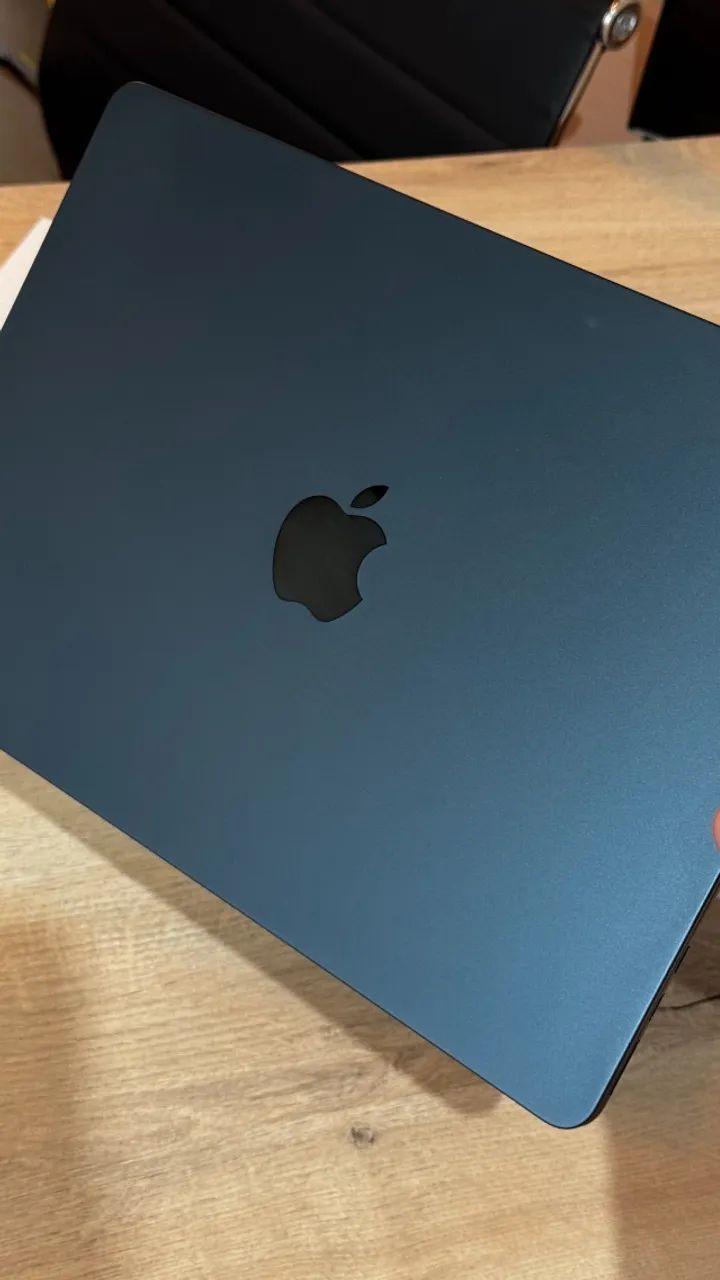 MacBook Air M2 | 256GB SSD | 8GB Ram | Ciclos de bateria: 0 (Nova