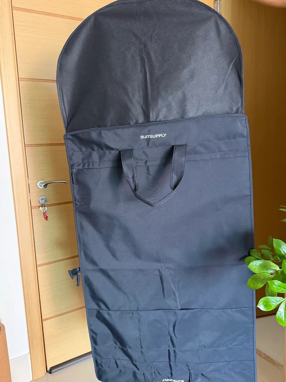 Capa transporte porta terno - costume marca Suitsupply - Foto 3