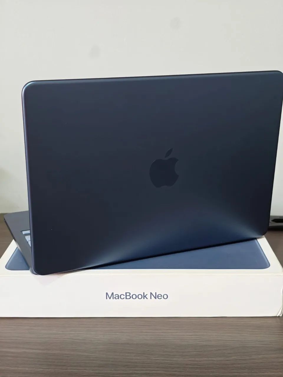 MACBOOK NEO 