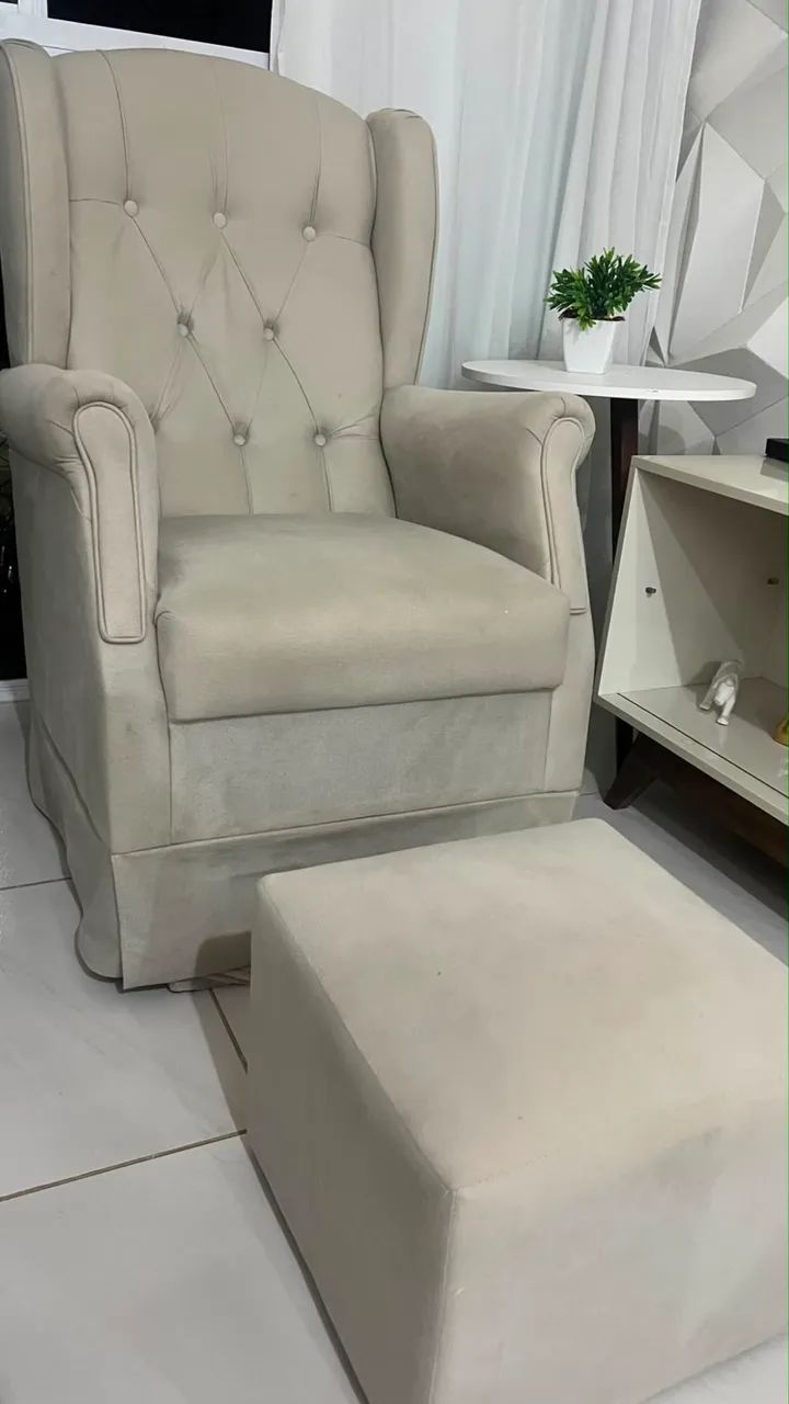 Poltrona de amamentação com puff - Foto 2