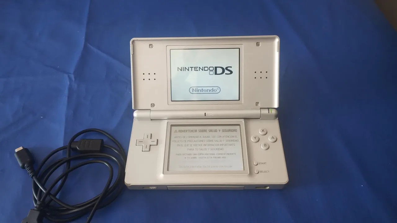 NINTENDO DS XL - Consoles de Vídeo Game - Iririú, Joinville