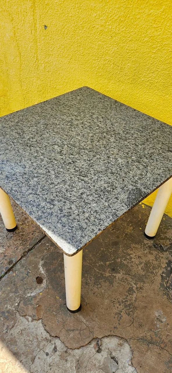 mesa mármore 90x90 usada ENTREGA GRÁTIS  - Foto 3