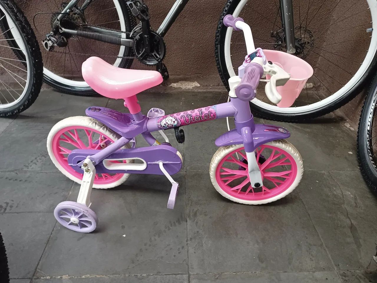 Oportunidade!!!! Bicicleta aro 12 funcionando perfeitamente  - Foto 3