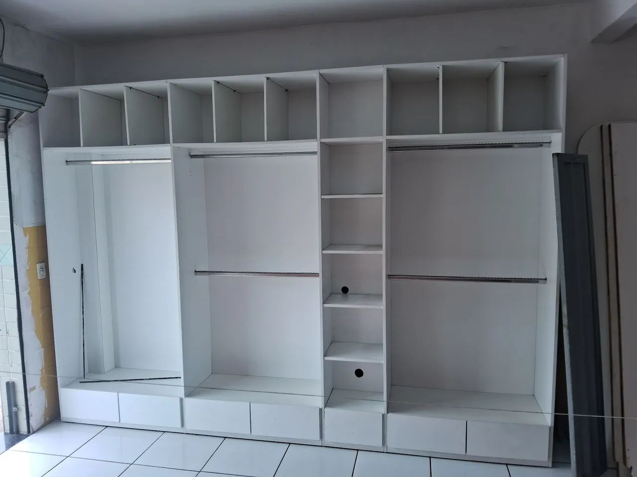 Expositor de roupas para loja - Foto 4