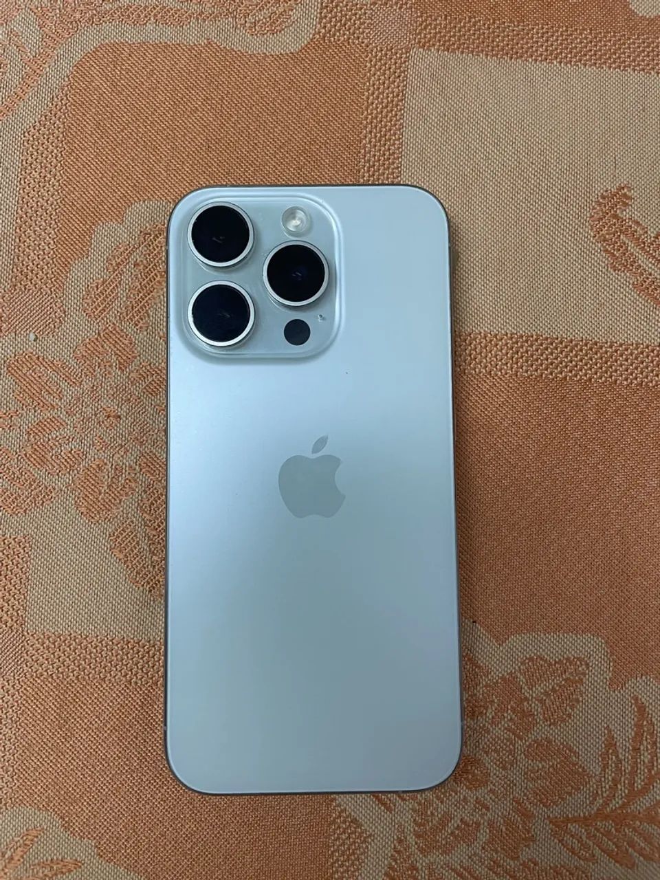 iPhone 15 Pro 256g branco  - Foto 2