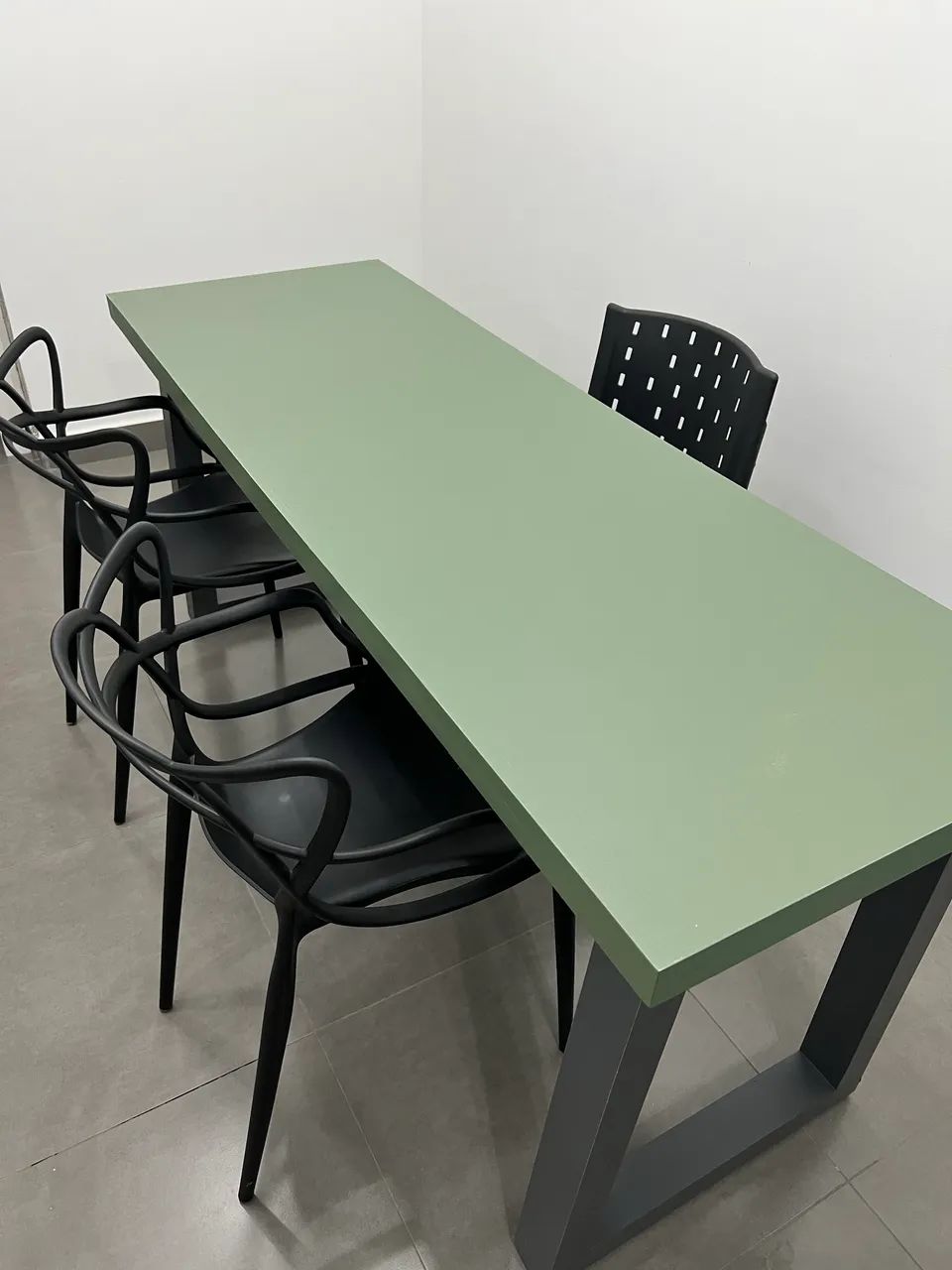 Vende-se Mesa 