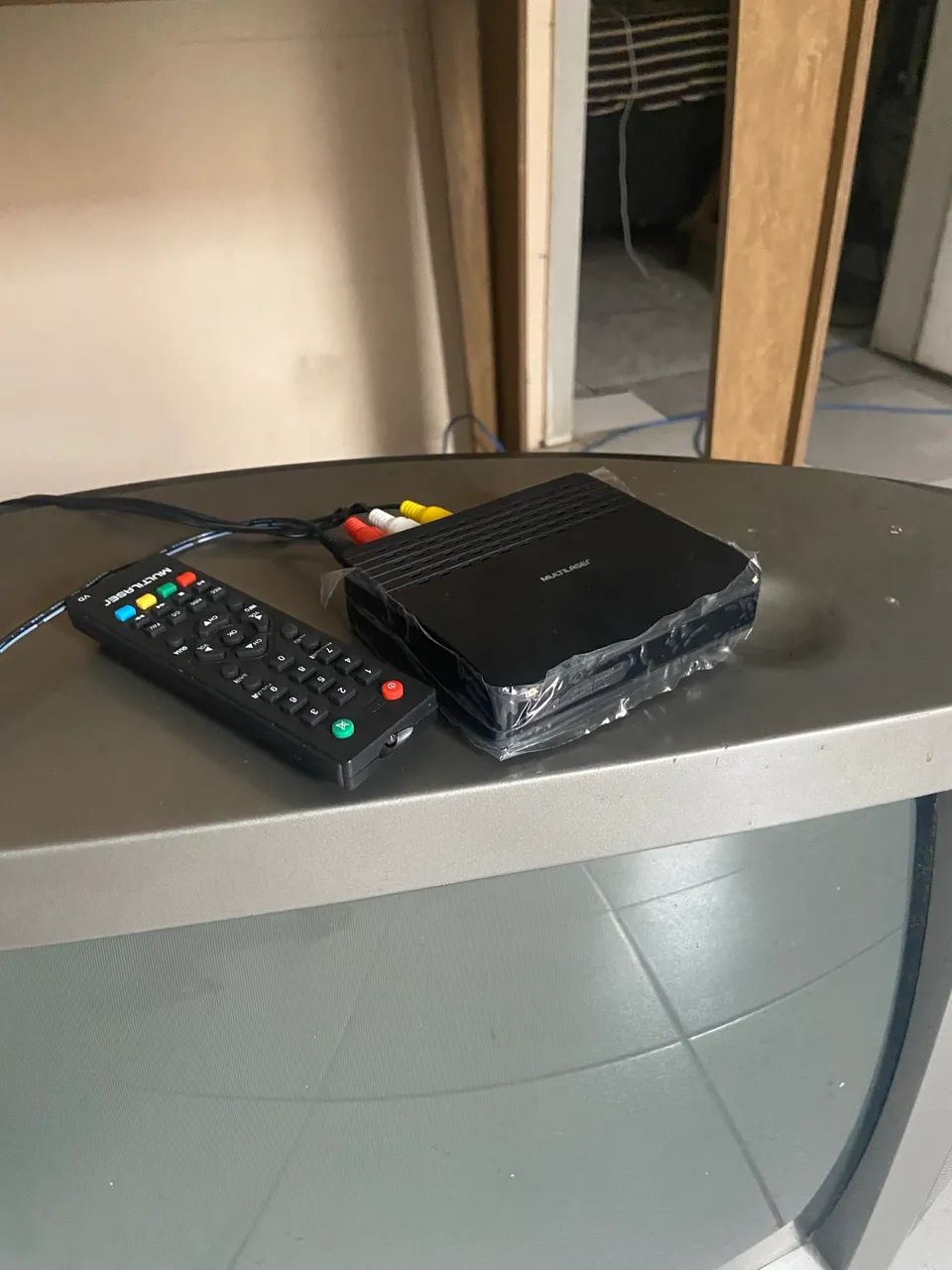 Tv de tubo + conversor incluso. - Foto 5