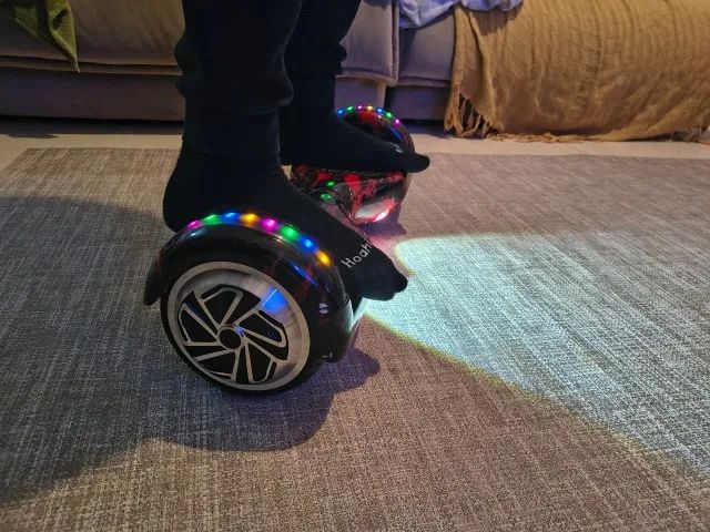Hoverboard red fire 6,5" c/ bluetooth e led - Pouco uso, novinho - Foto 3