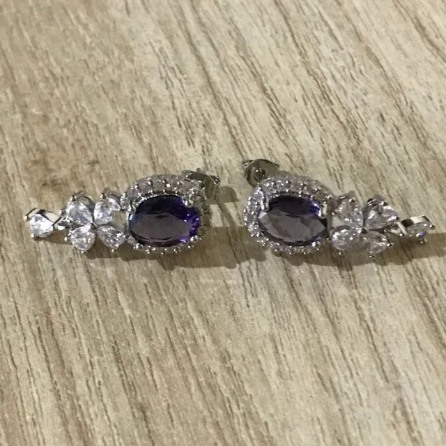 Lindo par de brincos feminino roxo - Foto 4