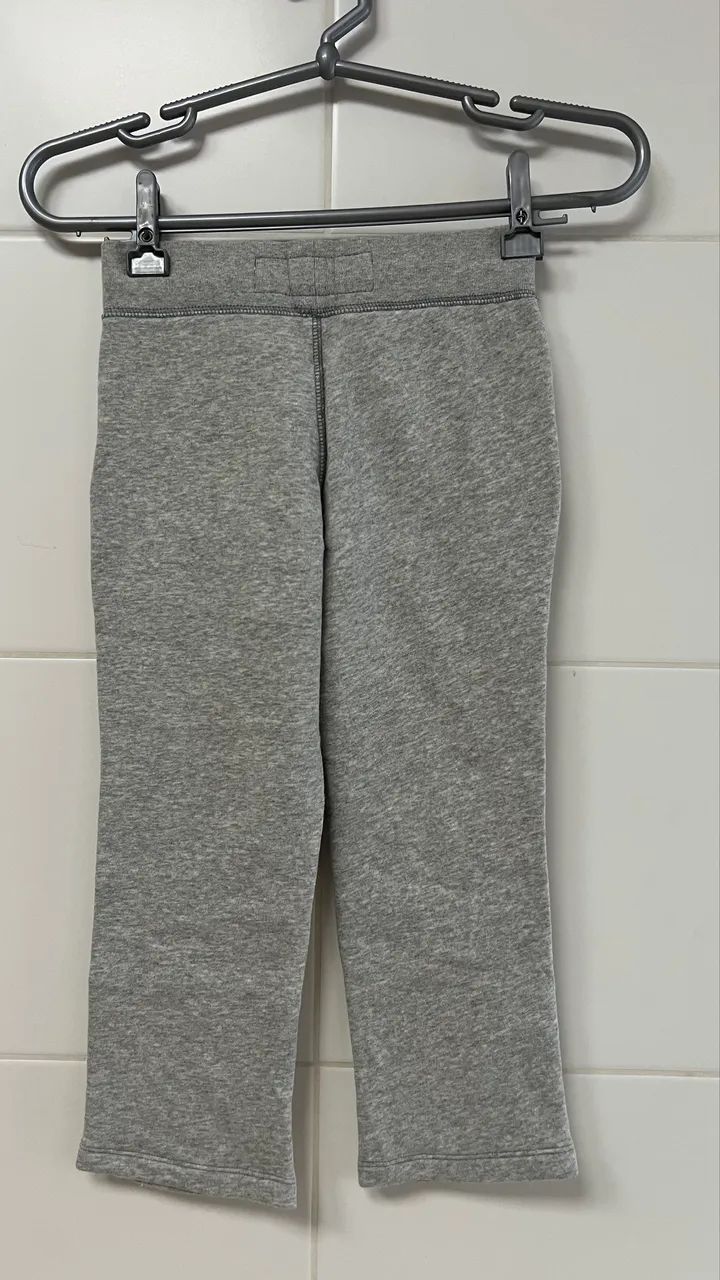 Calça de moleton infantil Aéropostale tamanho 5 - Foto 3