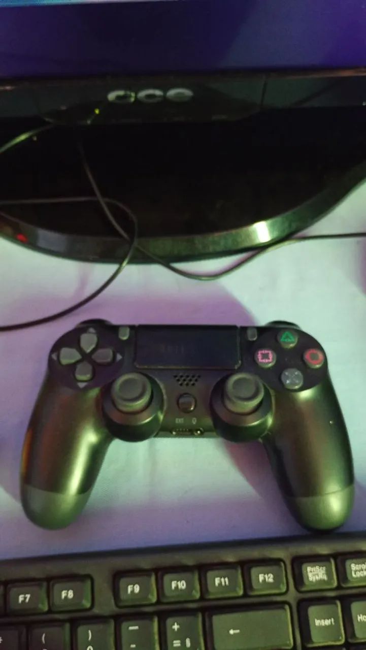 Vende-se Controle Ps4 - Foto 3