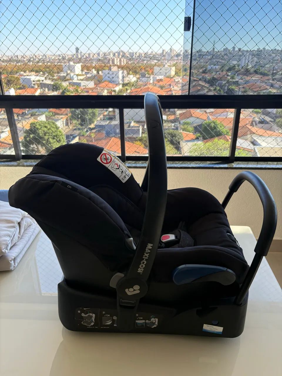Bebê Conforto + Cadeirinha - Maxi Cosi