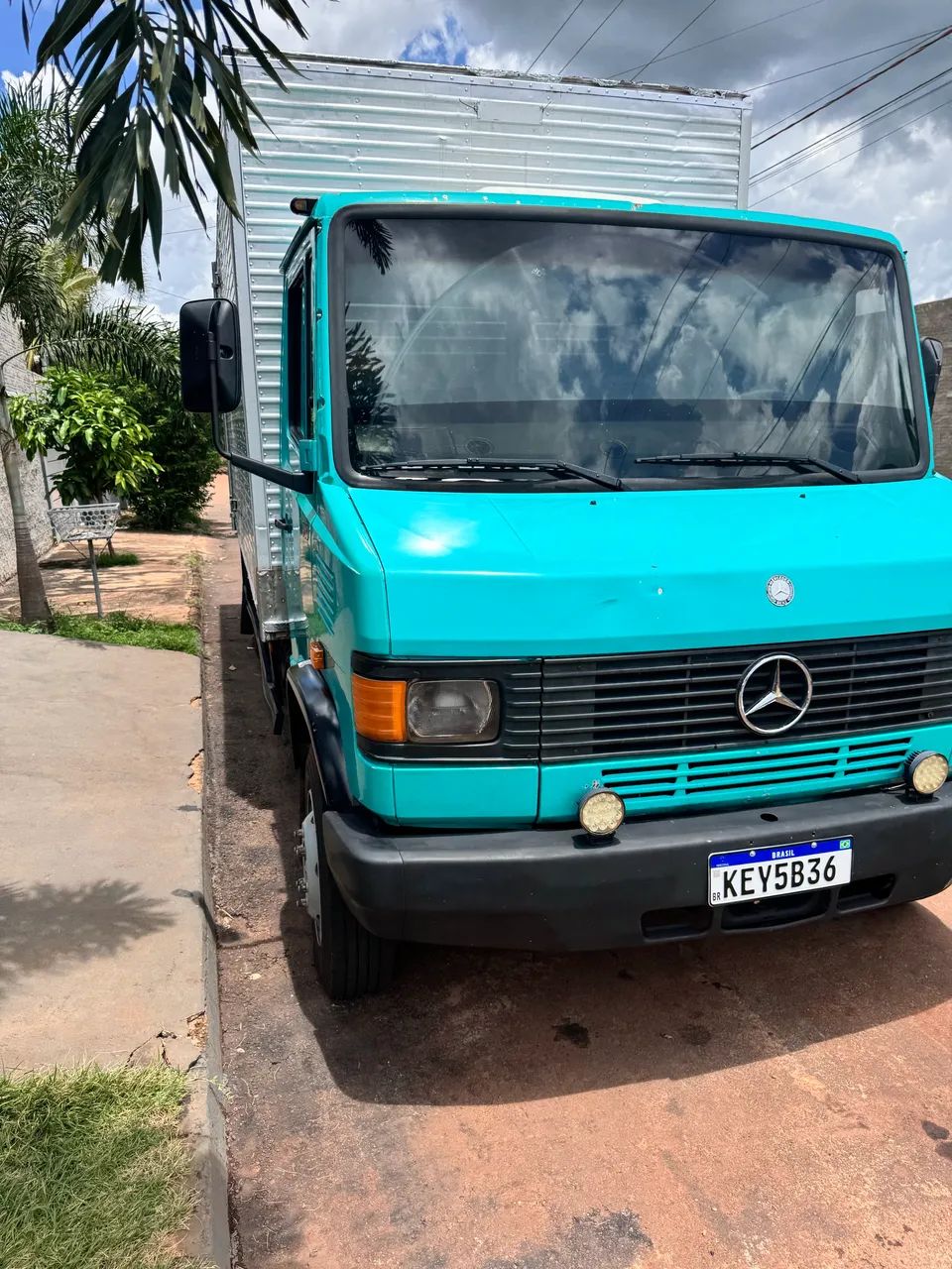 Caminhão MB710  - Foto 2