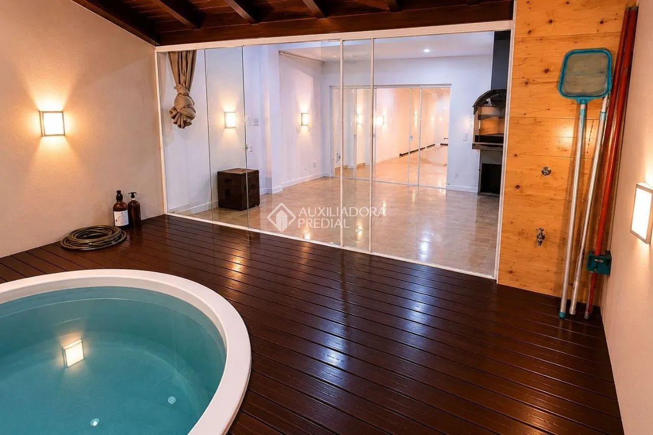 Casas para alugar com Piscina e 2 quartos, 121 m² - São João do Rio Vermelho