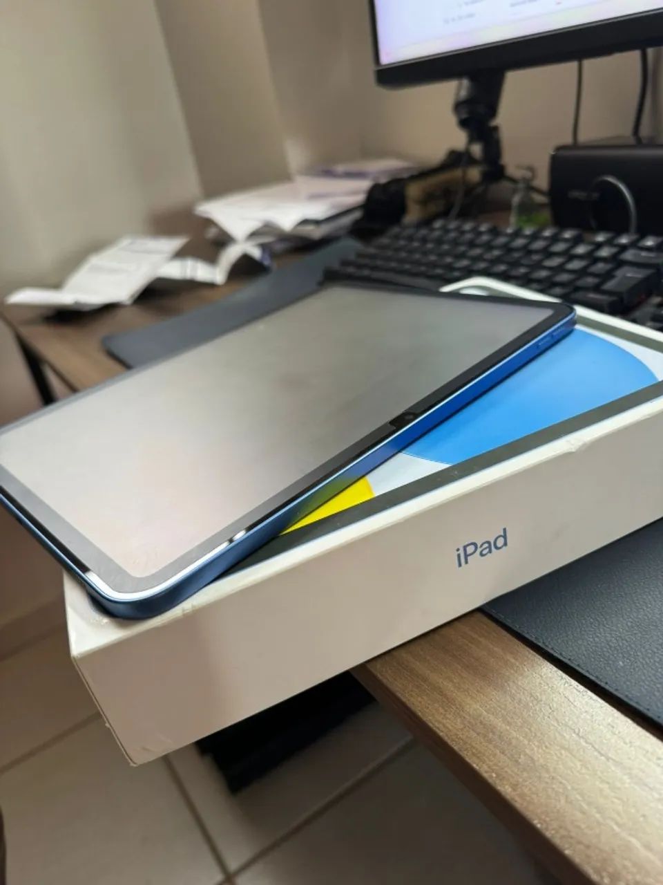 Apple iPad (10ª geração) - 64GB - Azul - Foto 2