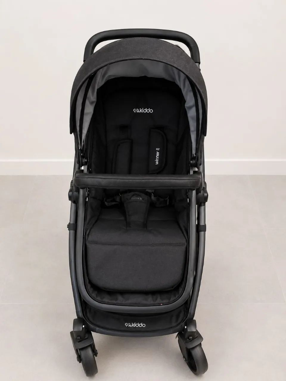 Carrinho de bebê com Moisés e bebê conforto Kiddo   - Foto 3