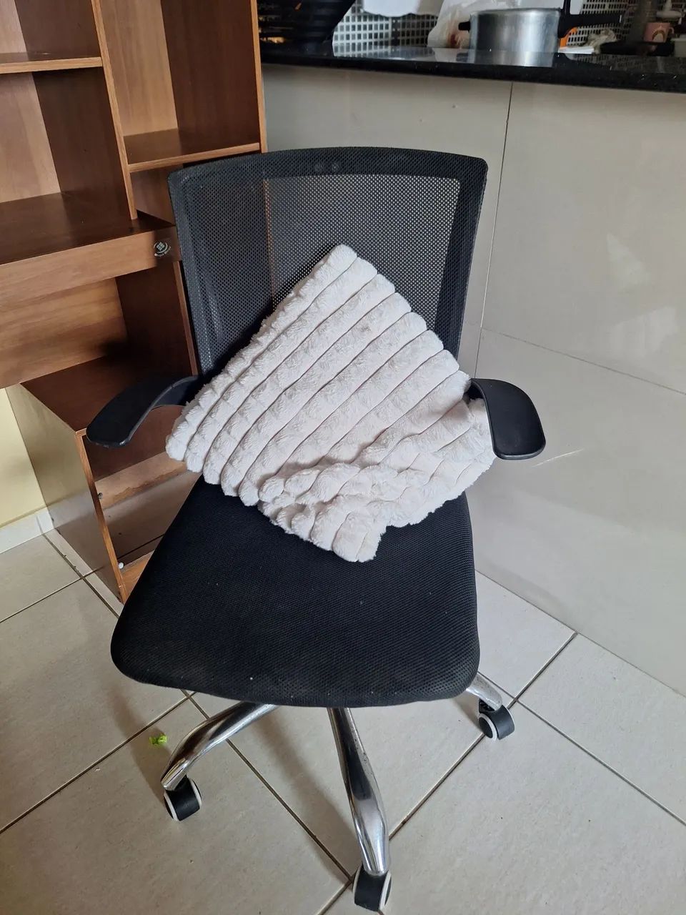 Escrivaninha + cadeira de estudos - Foto 3