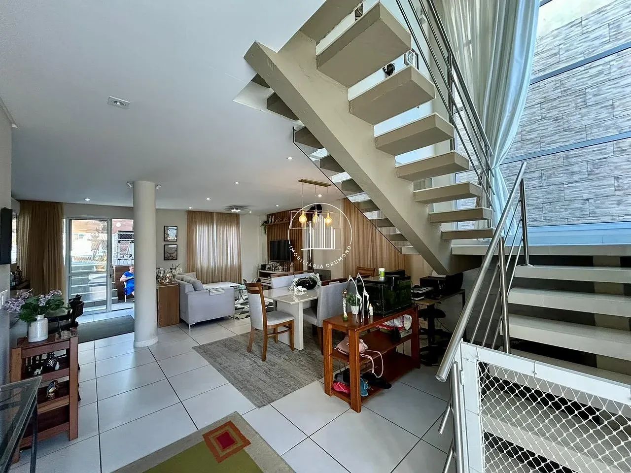 Casa 4 Quartos com 1 Suíte - Bom Abrigo - BRN