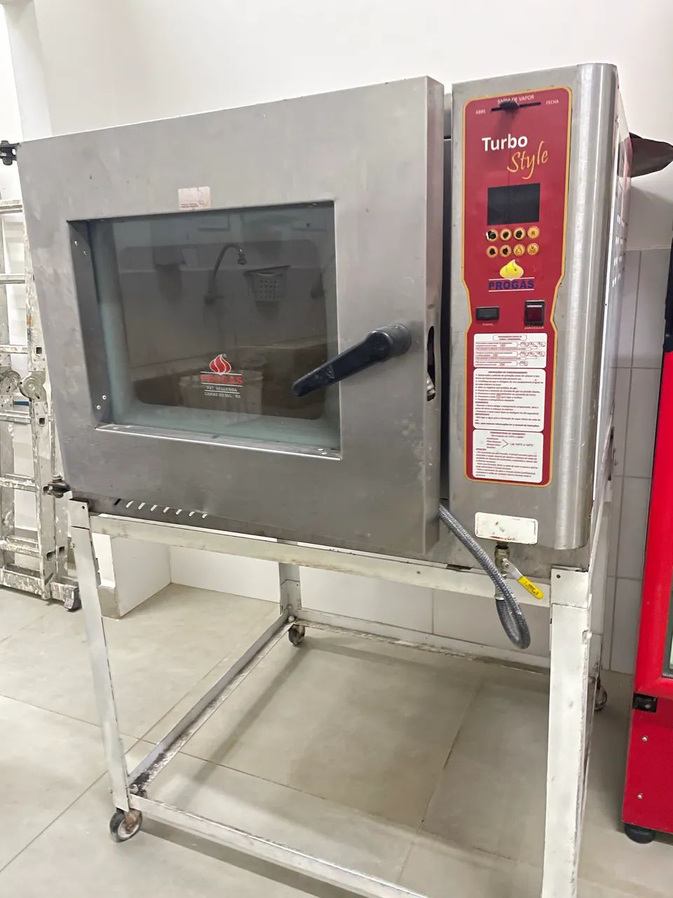 Vendo forno de 5 esteiras  - Foto 2
