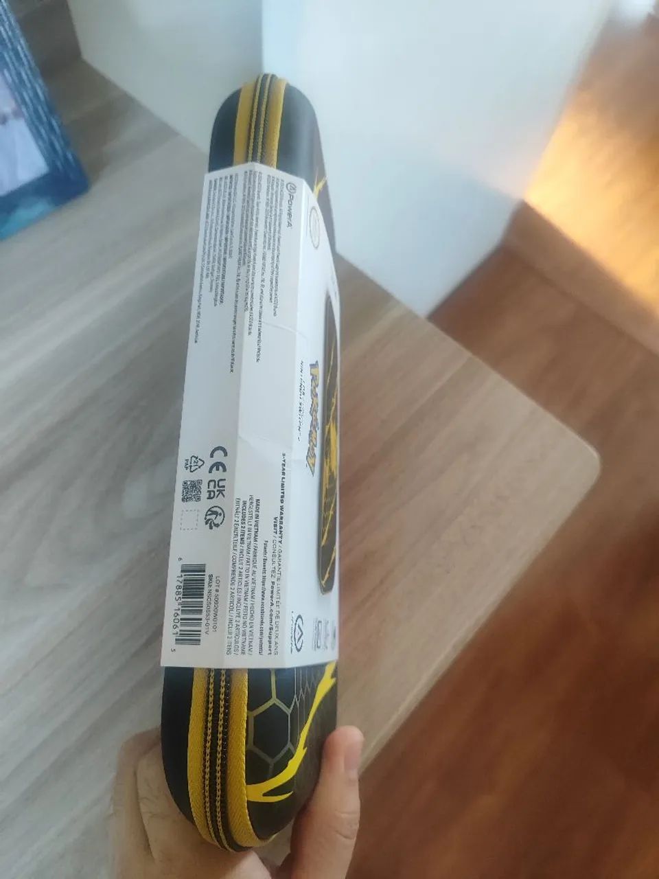 Case Slim Oficial Pikachu Nintendo Switch 2 - Foto 3