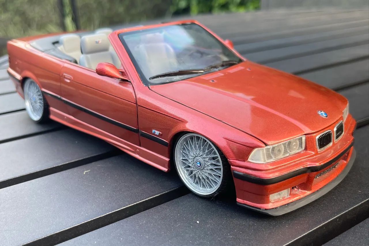 Miniatura BMW M3 marca UT escala 1/18