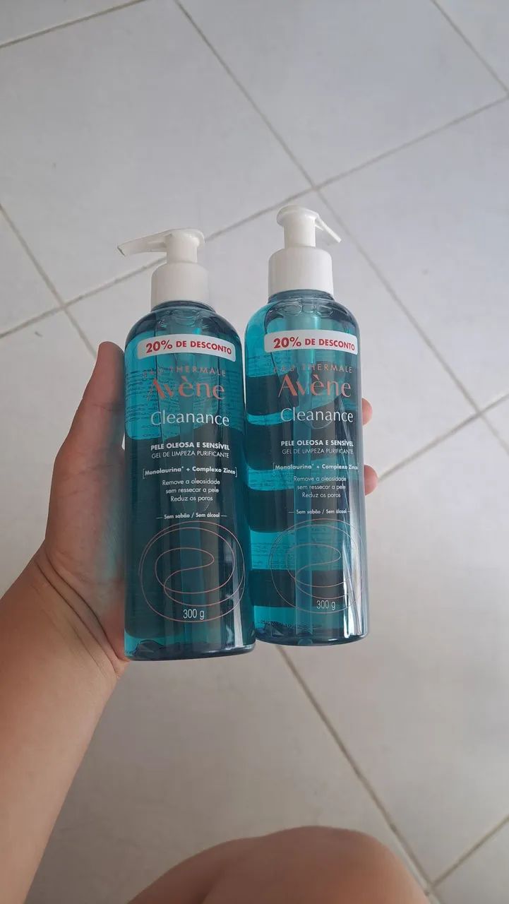 Gel de limpeza avene