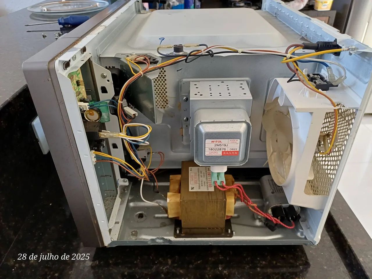 Micromaq - Consertou de máquina de lavar e microondas 