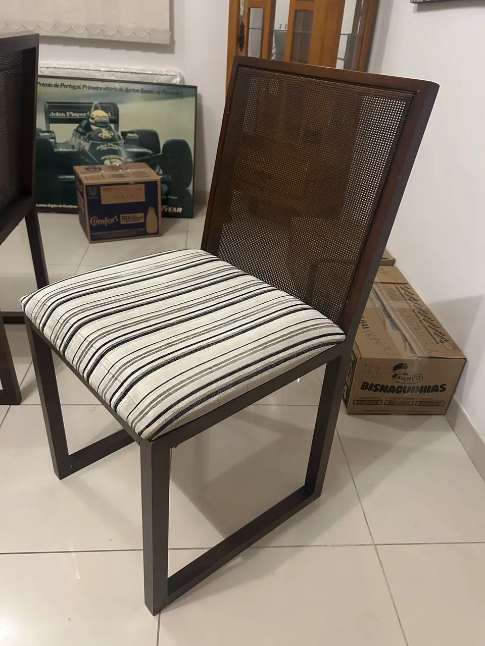 Dining room set with 6 chairs65579520972417125