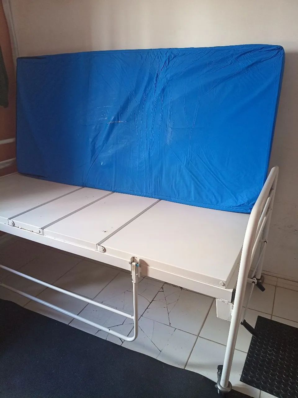 Cama hospital com colchão 
