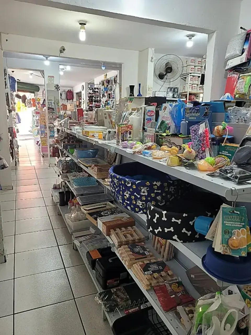 Loja de Presentes em Funcionamento à Venda