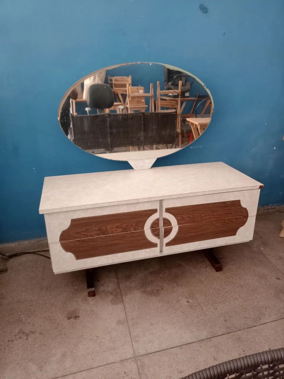 Penteadeira vintage em madeira 