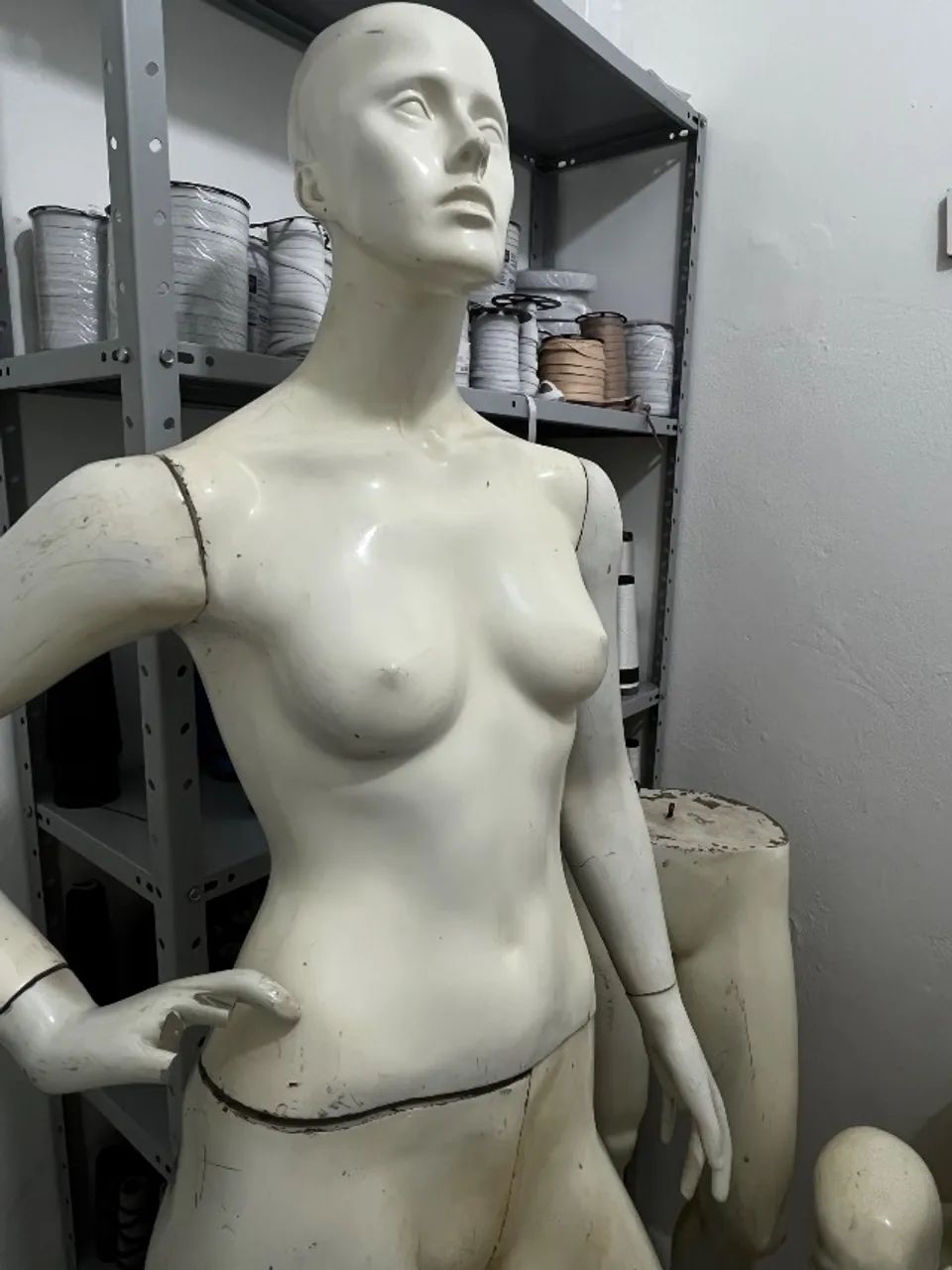Manequins de FIBRA para loja 